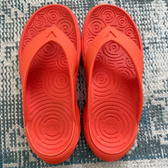 Used Vionic Tide Rx Flip Flop Sandal size 7 - Picture 1 of 3
